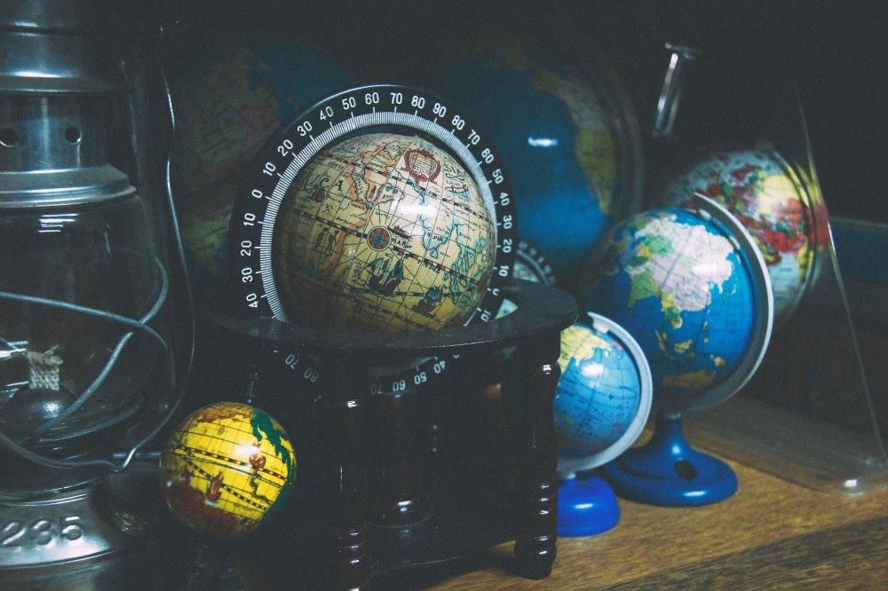 Globes by joao-silas-29233-unsplash.jpg